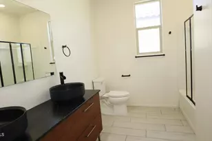 2413 W Sunland Ave, Phoenix, AZ 85041 - Photo 23