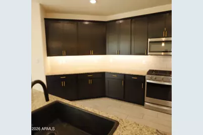 2413 W Sunland Avenue, Phoenix, AZ 85041 - Photo 15