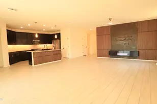 2413 W Sunland Ave, Phoenix, AZ 85041 - Photo 15
