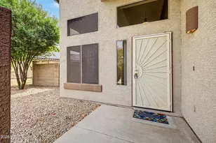 9359 W Deanna Dr, Peoria, AZ 85382 - Photo 7