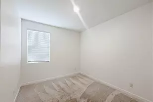 32518 N 20th Gln, Phoenix, AZ 85085 - Photo 11