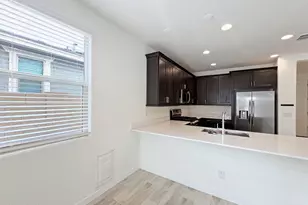 32518 N 20th Gln, Phoenix, AZ 85085 - Photo 7