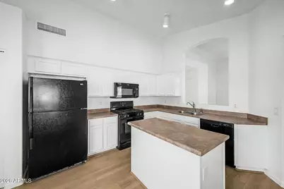 3290 E Juanita Avenue, Gilbert, AZ 85234 - Photo 9