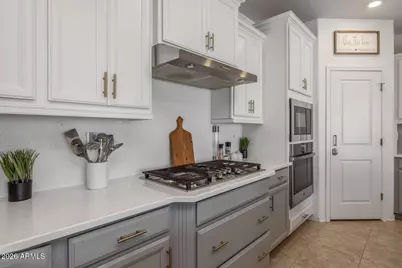 10218 E Wavelength Avenue, Mesa, AZ 85212 - Photo 5