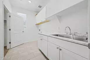 10218 E Wavelength Ave, Mesa, AZ 85212 - Photo 21