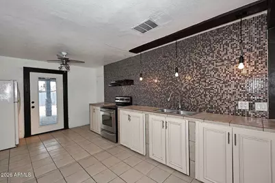 8806 N 30th Avenue, Phoenix, AZ 85051 - Photo 15