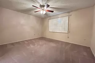 10206 W Campana Dr, Sun City, AZ 85351 - Photo 11