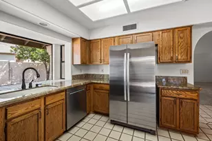 9823 N 100th Pl, Scottsdale, AZ 85258 - Photo 19