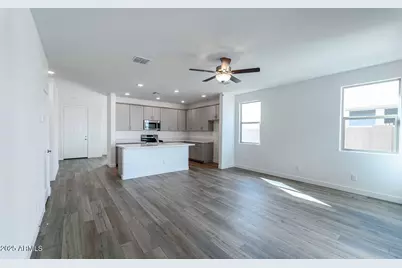 17585 N Bolerno Drive, Maricopa, AZ 85138 - Photo 5