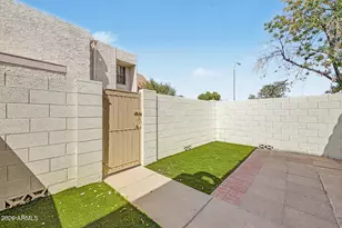 1342 W Emerald Ave, Mesa, AZ 85202 - Photo 5