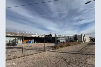 321 & 327 S Kino Parkway S, Tucson, AZ 85719 - Photo 17