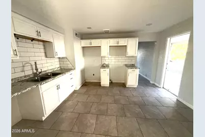 11111 W Hollywood Avenue, Youngtown, AZ 85363 - Photo 9