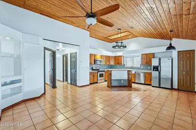 23843 N 41st Avenue, Glendale, AZ 85310 - Photo 17