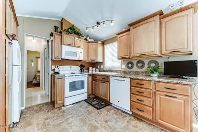 17200 W Bell Road #866, Surprise, AZ 85374 - Photo 3