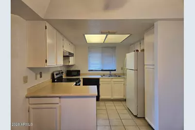1905 E University Drive #Unit 102, Tempe, AZ 85288 - Photo 3