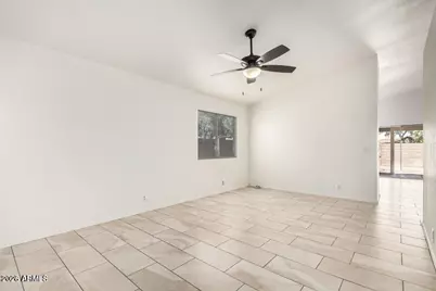 2014 N 84 Lane, Phoenix, AZ 85037 - Photo 5