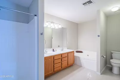 1075 E Parkview Court, Gilbert, AZ 85295 - Photo 13