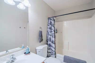 1075 E Parkview Court, Gilbert, AZ 85295 - Photo 21