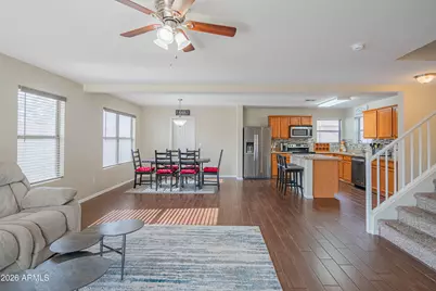 1075 E Parkview Court, Gilbert, AZ 85295 - Photo 9