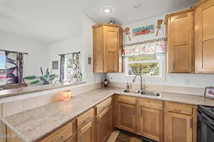 654 E Ranch Rd, San Tan Valley, AZ 85140 - Photo 13