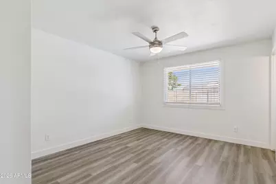 3020 W Hartford Drive, Phoenix, AZ 85053 - Photo 3