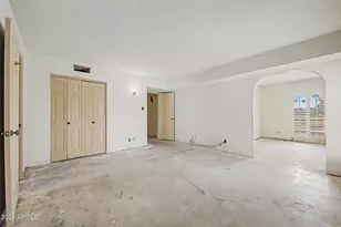 2071 E Cairo Dr, Tempe, AZ 85282 - Photo 15