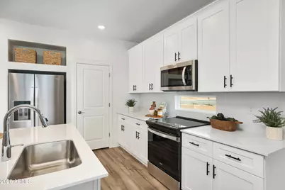 18106 W Calle Lejos Road, Surprise, AZ 85387 - Photo 5