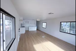 303 E South Mountain Ave, Phoenix, AZ 85042 - Photo 15