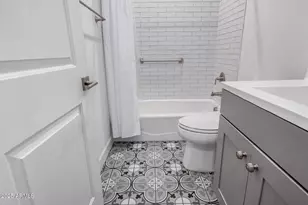 17362 W Wildwood St, Surprise, AZ 85388 - Photo 25