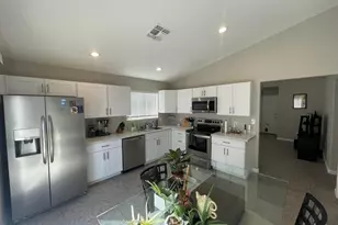 2157 E Crest Ln, Phoenix, AZ 85024 - Photo 5