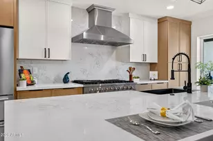 4221 E Mulberry Dr, Phoenix, AZ 85018 - Photo 5