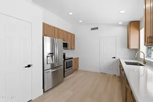 645 N Terrace Rd, Chandler, AZ 85226 - Photo 13