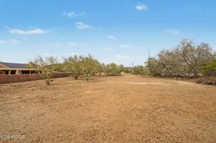 39949 N Central Ave, Phoenix, AZ 85086 - Photo 15