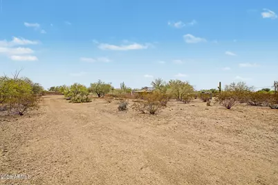 39949 N Central Avenue, Phoenix, AZ 85086 - Photo 17