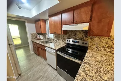 5208 S Hazelton Lane, Tempe, AZ 85283 - Photo 3