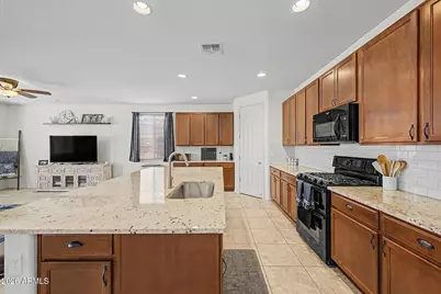 4159 W Kirkland Avenue, San Tan Valley, AZ 85144 - Photo 5