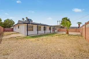 5207 N 39th Dr, Phoenix, AZ 85019 - Photo 31