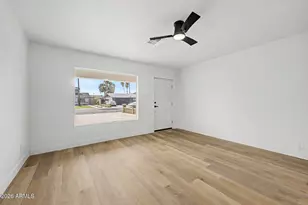 5207 N 39th Dr, Phoenix, AZ 85019 - Photo 27