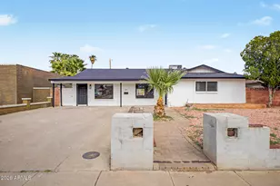 5207 N 39th Dr, Phoenix, AZ 85019 - Photo 1