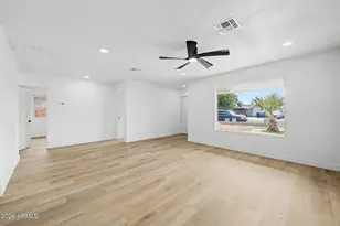 5207 N 39th Dr, Phoenix, AZ 85019 - Photo 5