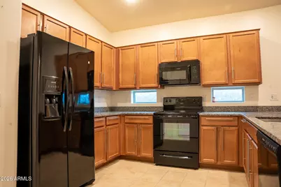 5343 W Hackamore Drive, Phoenix, AZ 85083 - Photo 17