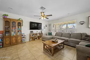 3027 W Daley Ln, Phoenix, AZ 85027 - Photo 7