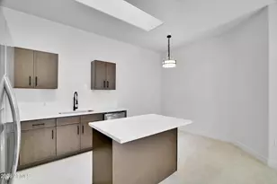 2250 E Deer Valley Rd, Phoenix, AZ 85024 - Photo 9