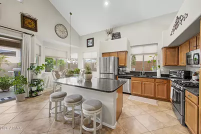 10387 W Cashman Drive, Peoria, AZ 85383 - Photo 9