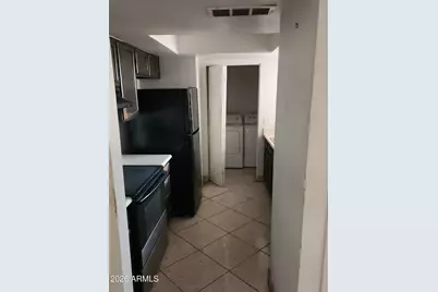 4102 N 69th Lane #1406, Phoenix, AZ 85033 - Photo 5