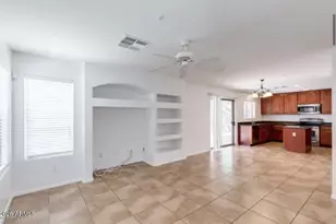 12703 W Milton Dr, Peoria, AZ 85383 - Photo 7