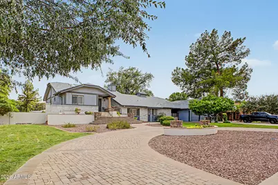 1069 E Carver Road, Tempe, AZ 85284 - Photo 1