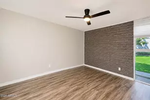 4202 N 38th St, Phoenix, AZ 85018 - Photo 11