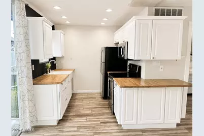 4202 N 38th Street #Apt 2, Phoenix, AZ 85018 - Photo 7