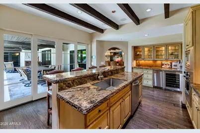 4735 N 32nd Place, Phoenix, AZ 85018 - Photo 13